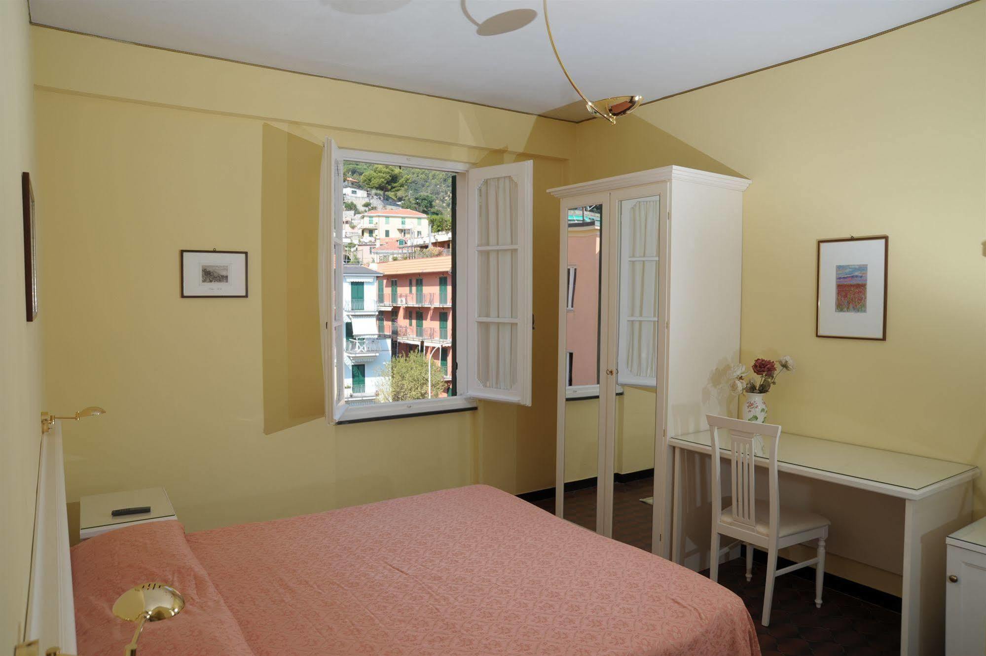 Hotel Splendid Mare Laigueglia Exterior foto