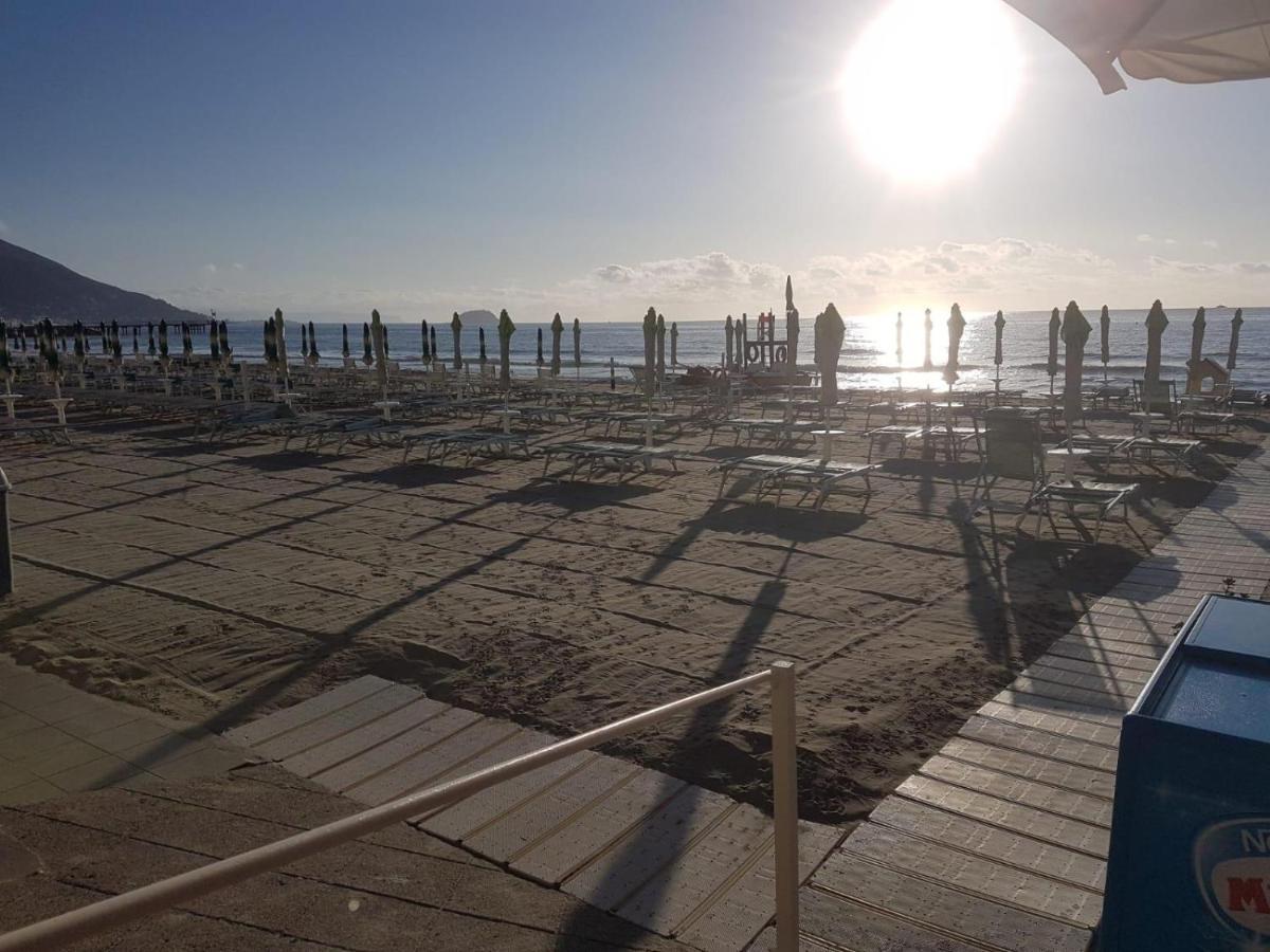 Hotel Splendid Mare Laigueglia Exterior foto